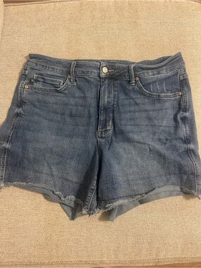 Judy Blue Washed Blue Denim Cutoff Shorts
